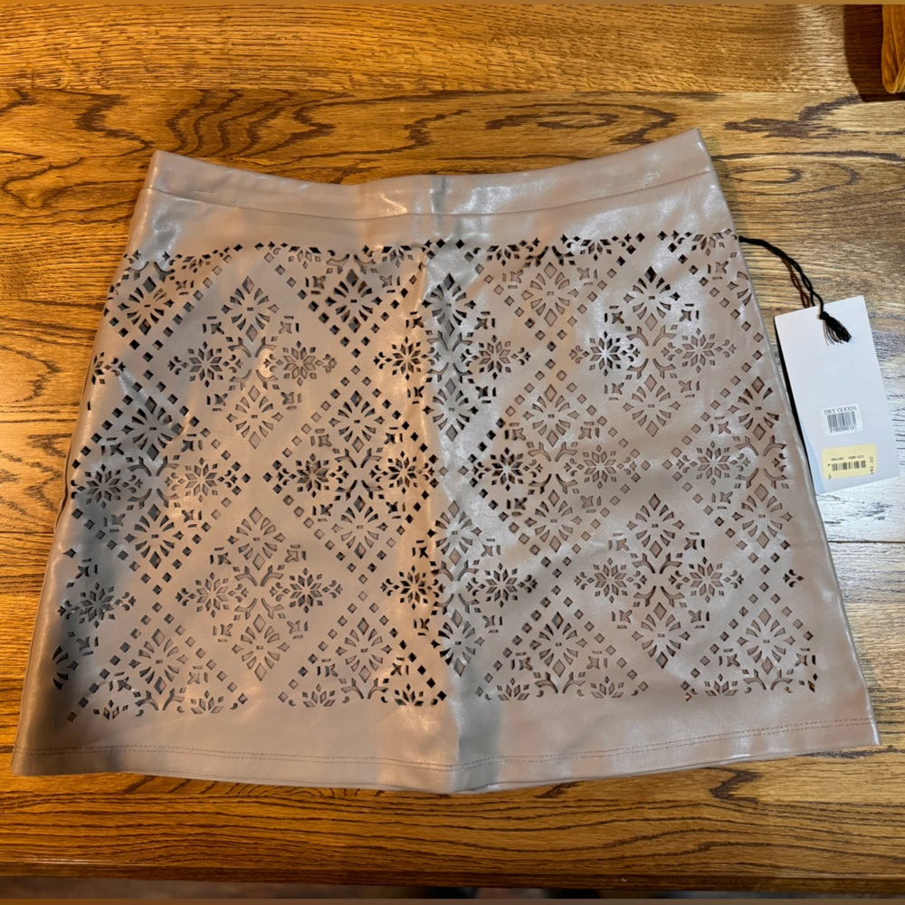 Dry Goods Cut-Out Tan A-Line Skirt!